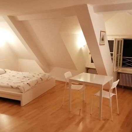 Appartement Studio F Am Barfusserplatz Central Old Town à Bâle Extérieur photo